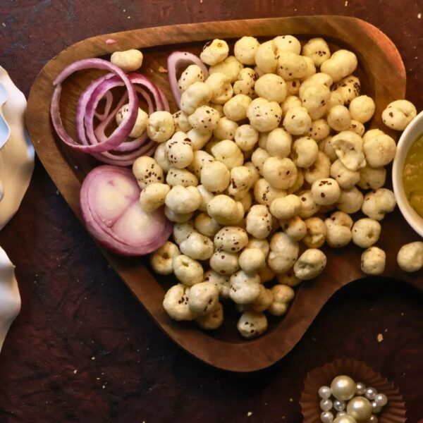 Mera Kisan cream & onion makhana in retail packaging